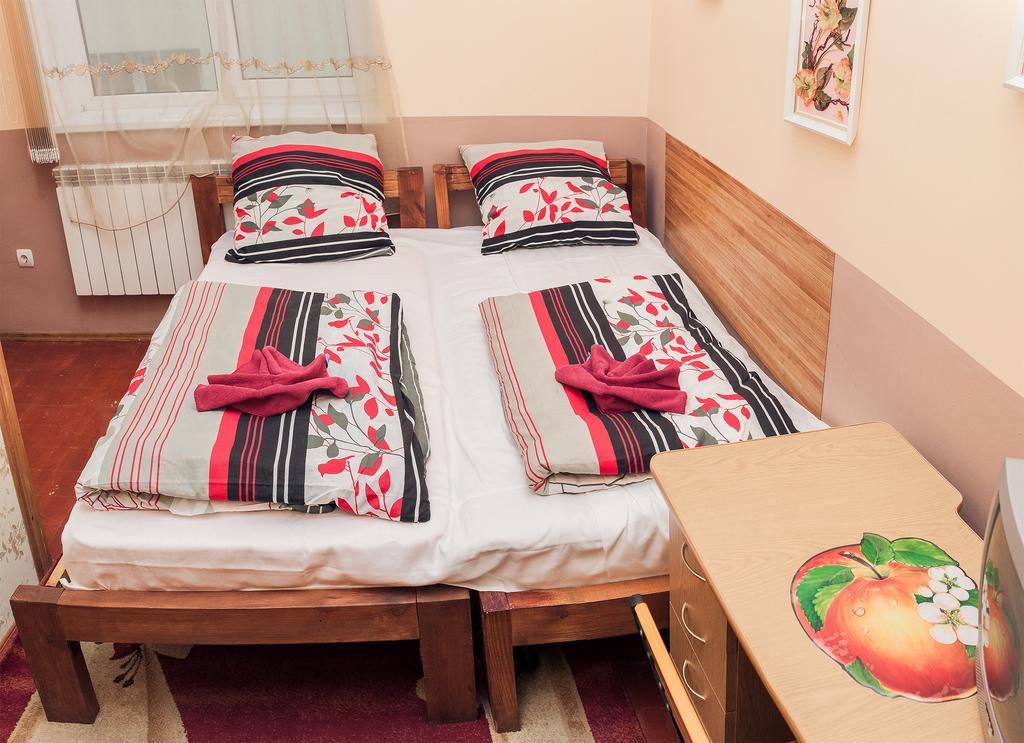 Apple Hostel Lviv Kamer foto